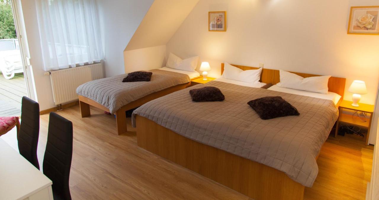 Am Gutspark Apartment