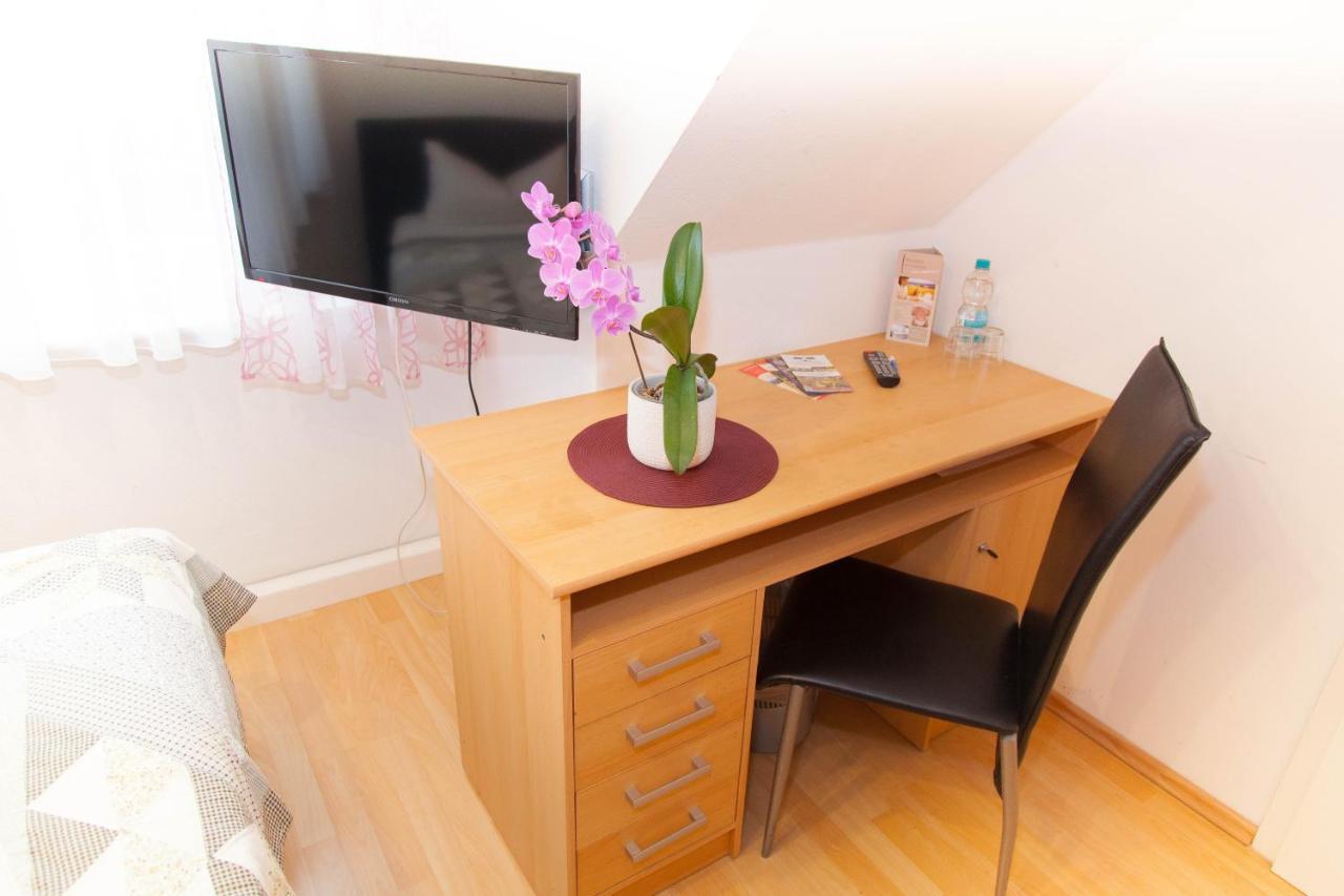 Am Gutspark Apartment Leipzig