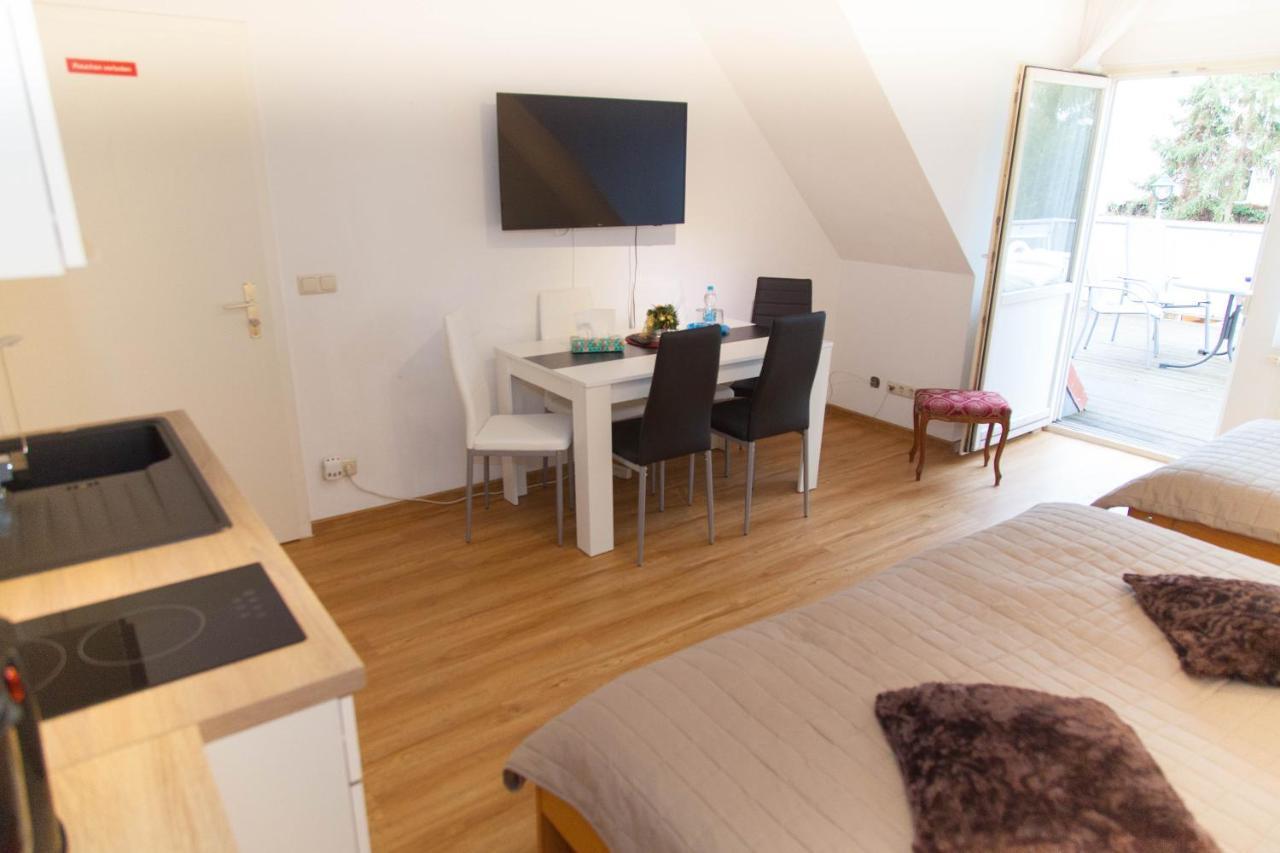Am Gutspark Apartment